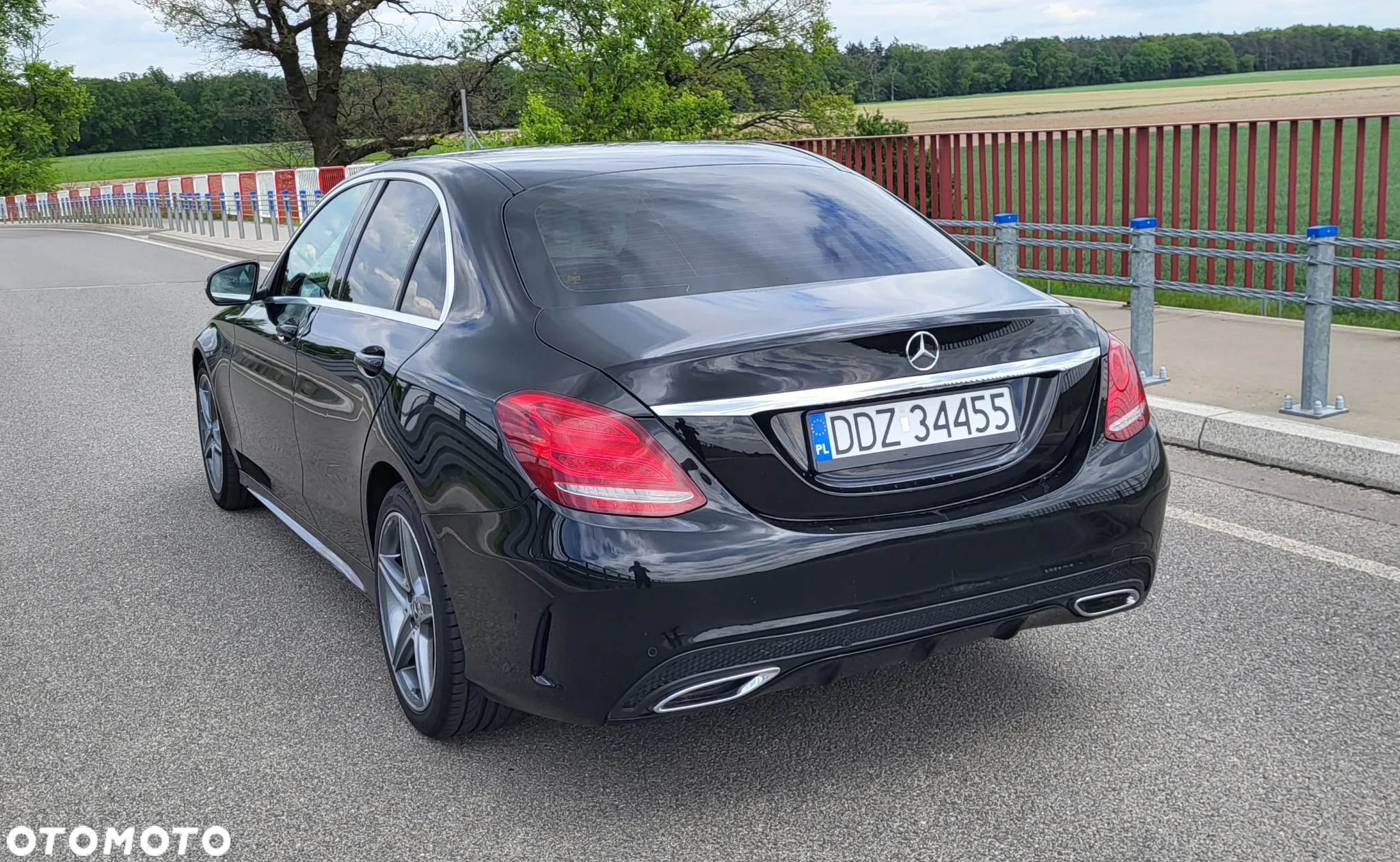 Mercedes-Benz Klasa C 180 (BlueTEC) d 7G-TRONIC AMG Line - 4