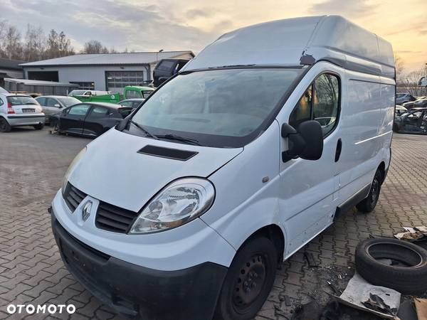 RENAULT TRAFIC II OPEL VIVARO A NISSAN PRIMASTAR BELKA TYŁ OŚ ZAWIESZENIE - 1