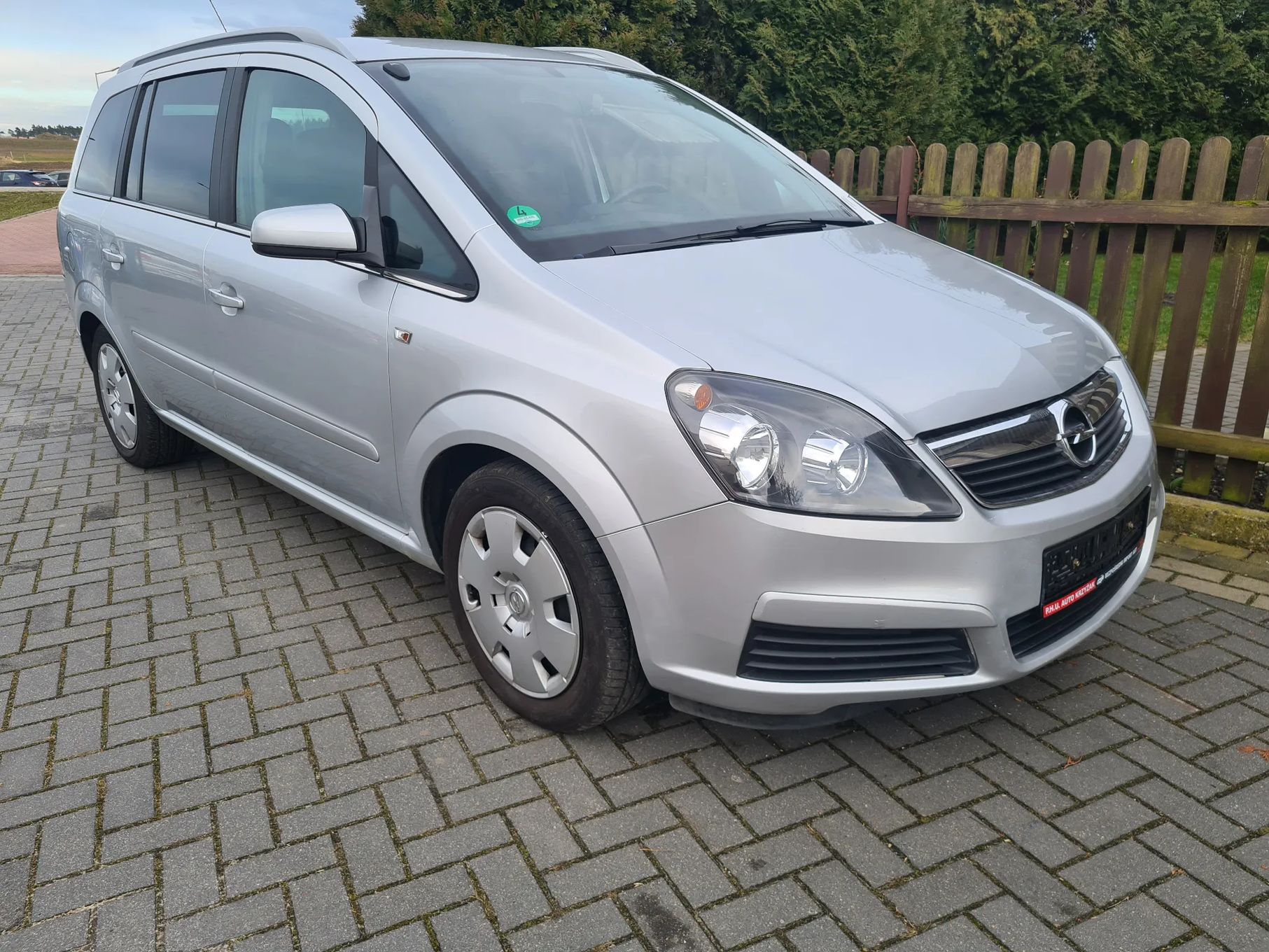 Używane Opel Zafira - 18 500 PLN, 103 308 km, 2006