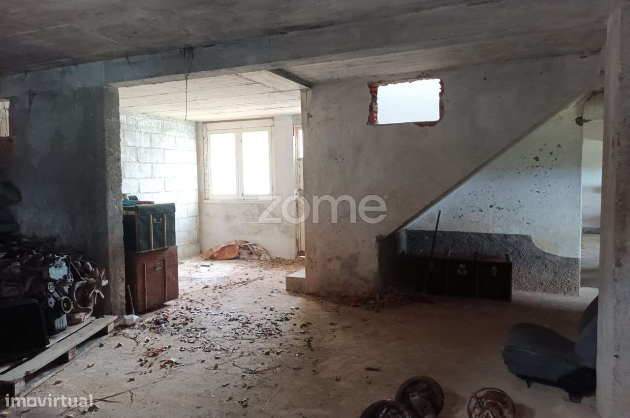 Moradia M4 com Armazém e Terreno em VALE DIOGO - ARGANIL - Grande imagem: 5/18
