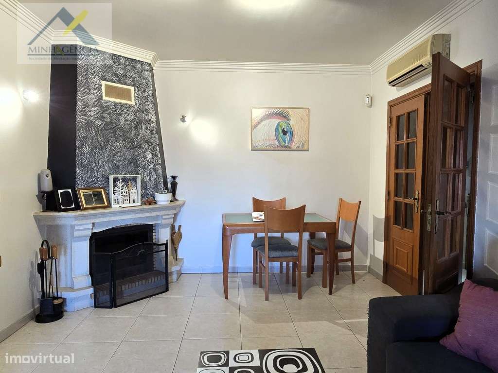 Apartamento T3 com garagem de 45 m2 em Setúbal-1