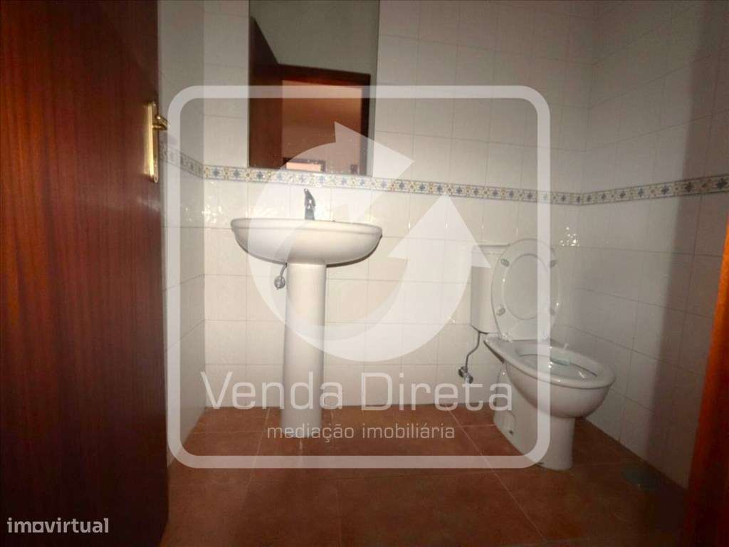 Apartamento T3 com 144² no Alto do Seixalinho | Perto da Estação Fe...-13