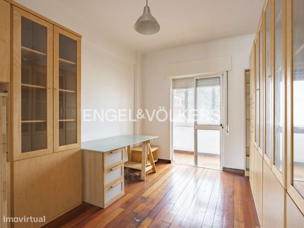 T4 com terraço com vista desafogada-19