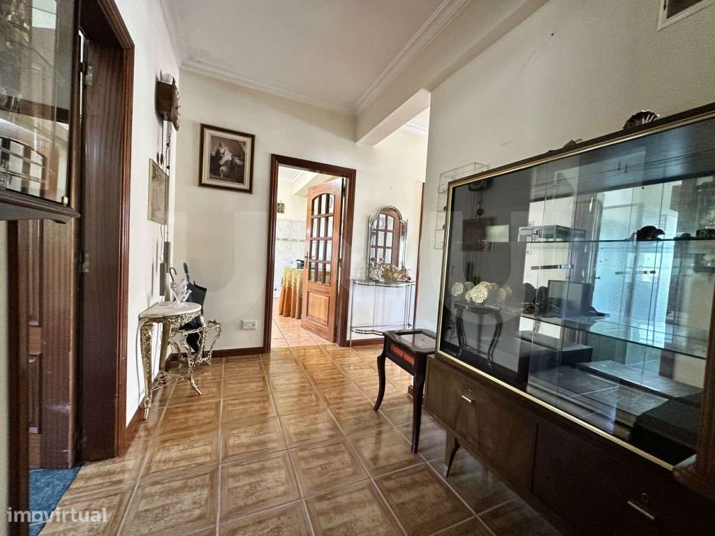 Venda Conjunta: Apartamento T2 com Garagem + Lote de Terreno (3050m...-10