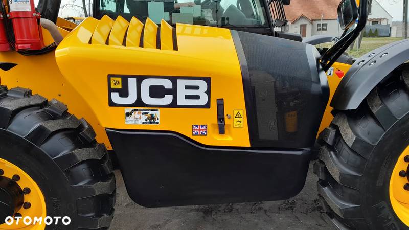 JCB 560-80 2019R agri - 10