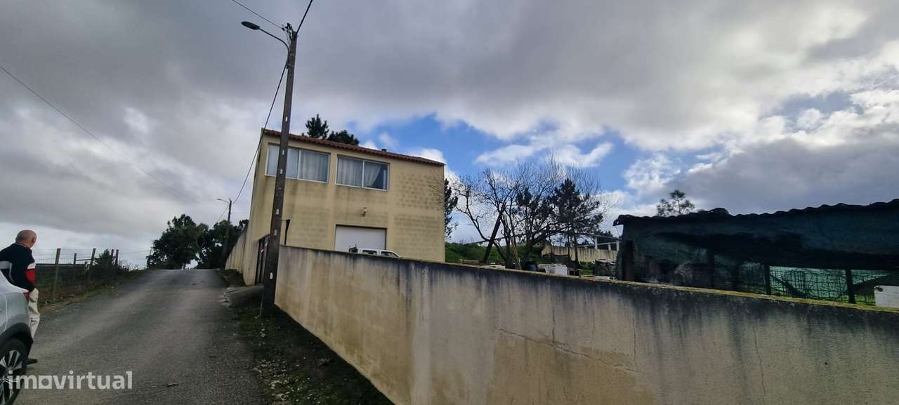 Vivenda Isolada com terreno - Alenquer-7