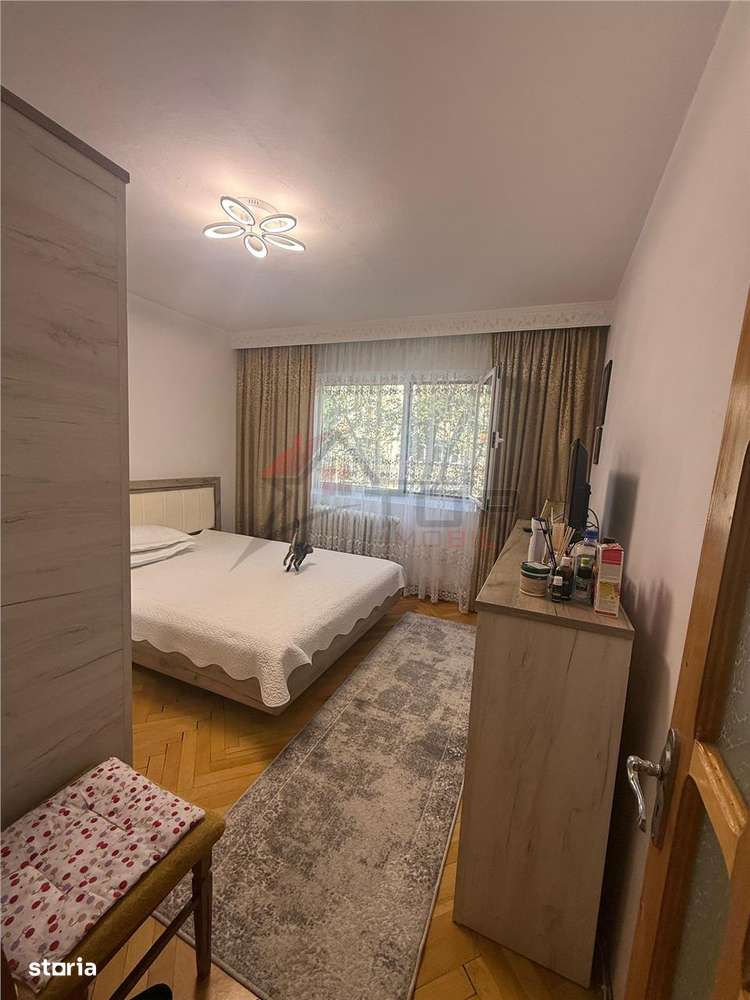 Apartament cu 3 camere decomandat, 2 bai, etajul 2 - Cug - Aleea Tudor-2