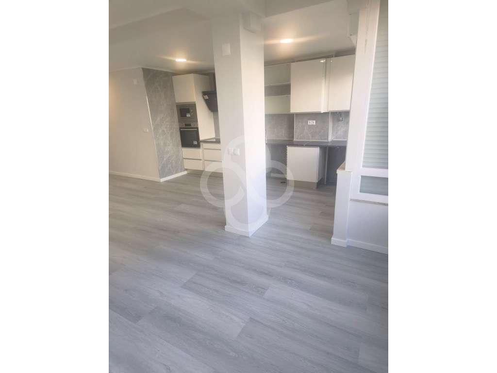 Apartamento T2 à venda - Rua António Sérgio, Oeiras - Grande imagem: 3/17