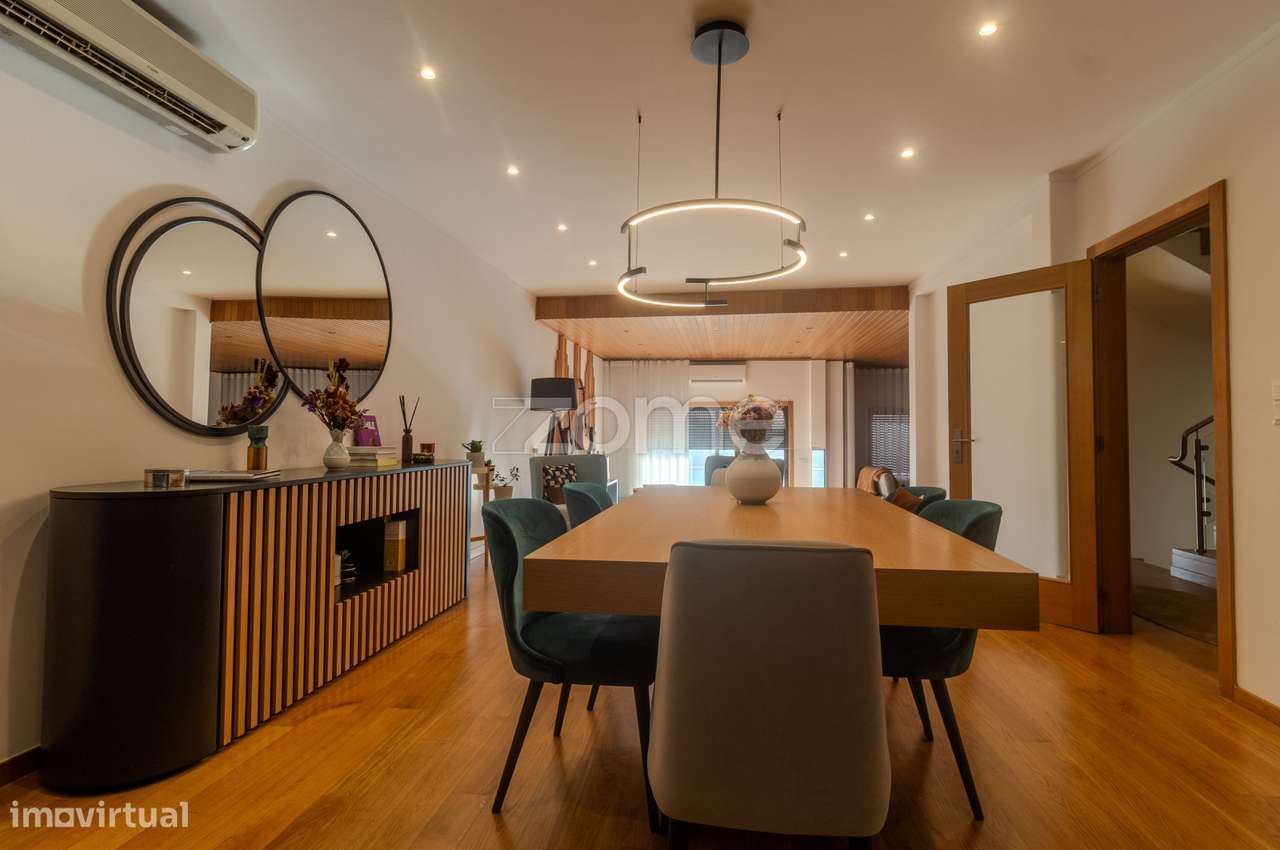 Moradia T4 Piscina e Vista Rio na Encosta do Douro-9