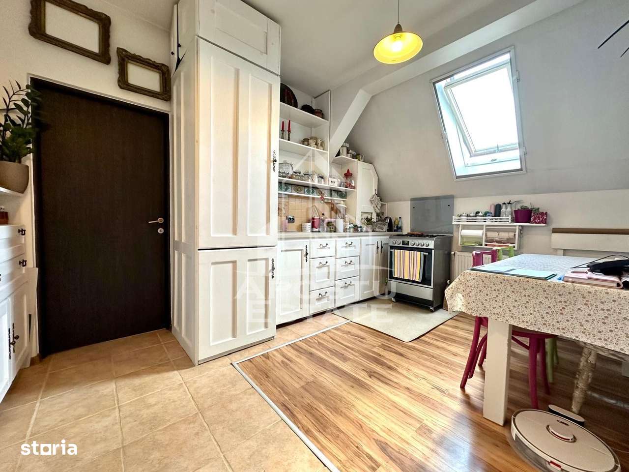 Apartament cu 2 camere, mobilat, centrala proprie, zona Kiriac - Imagine principală: 5/8