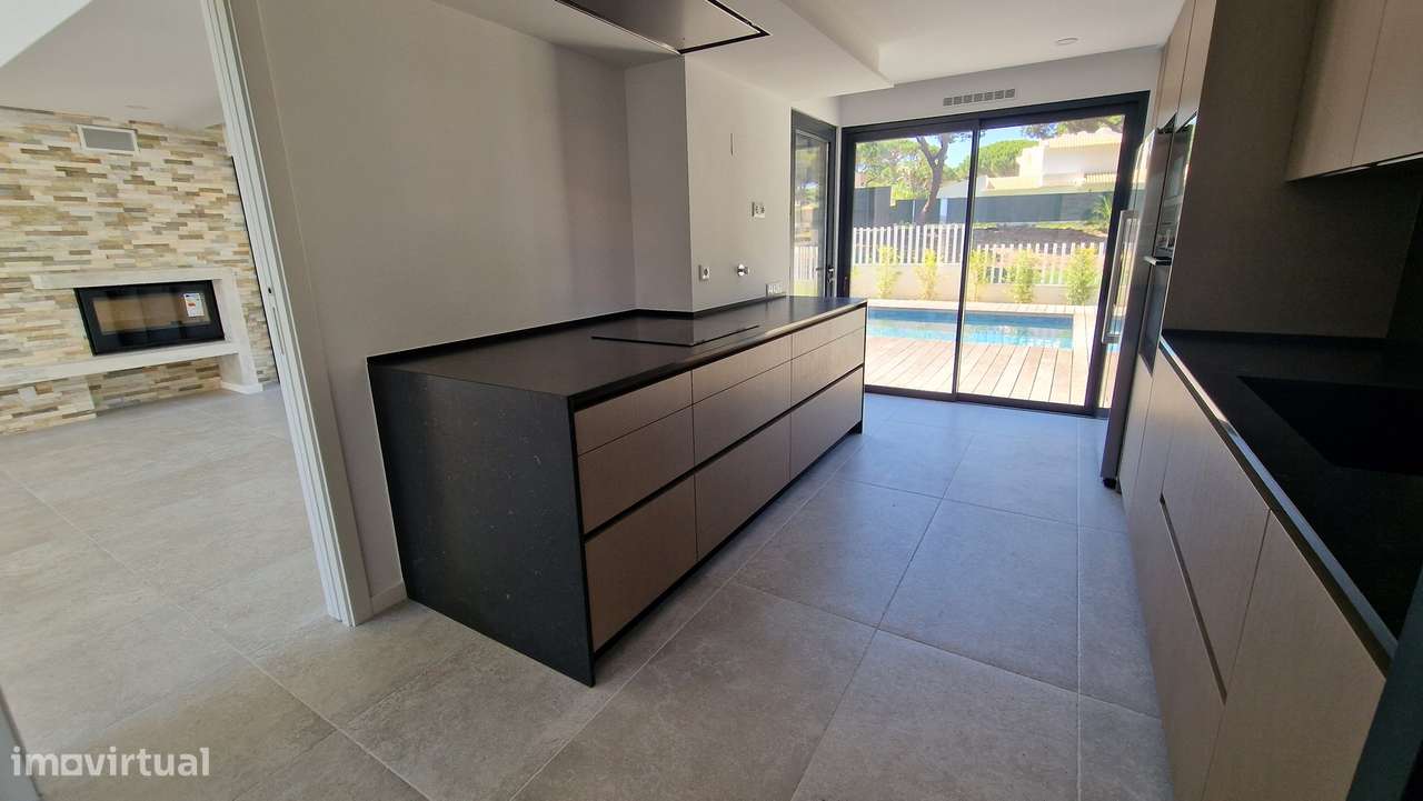 Moradia a curta distancia a pé da praia e do golfe-6