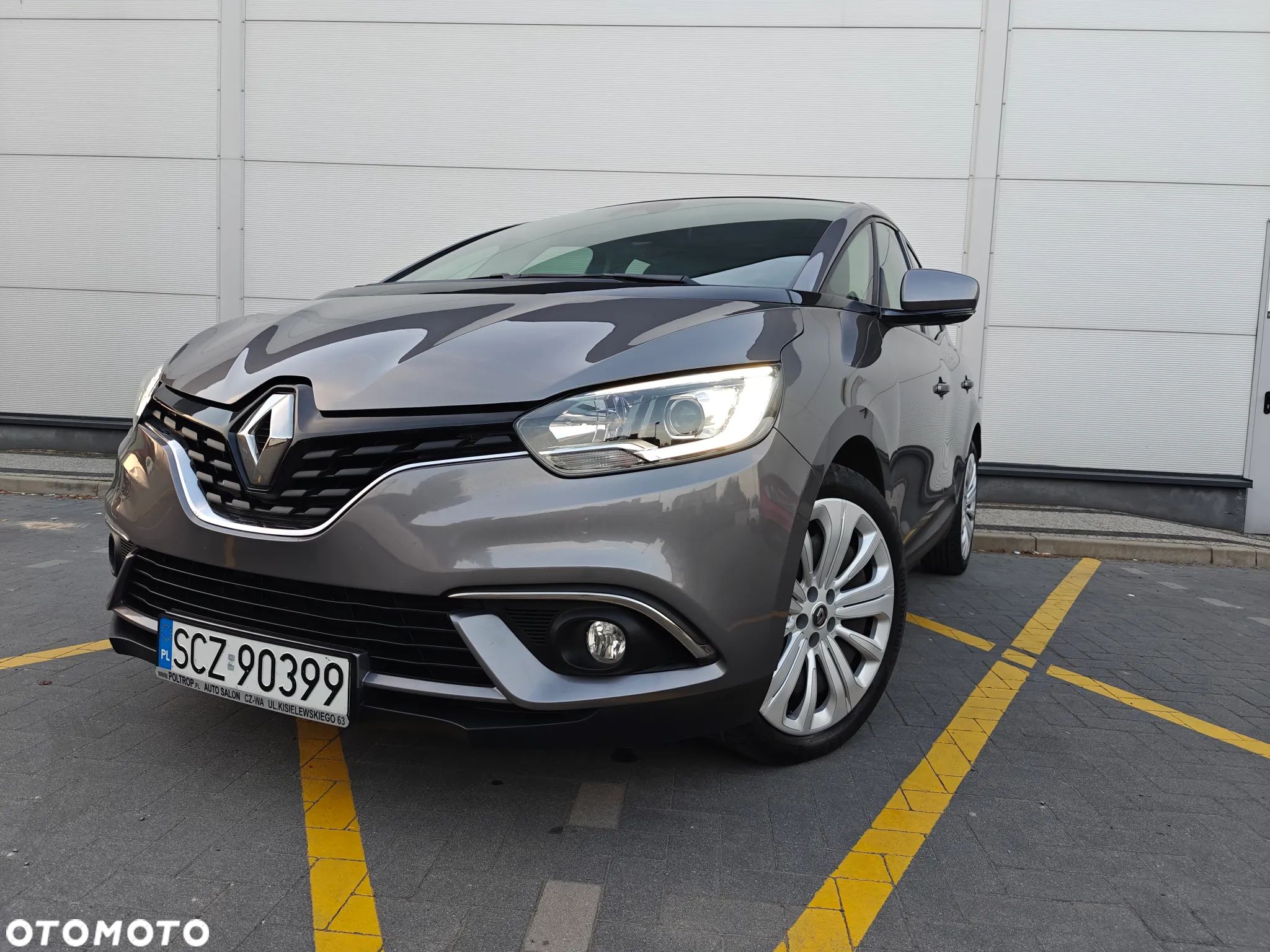 Renault Scenic 1.5 dCi Dynamique - 1