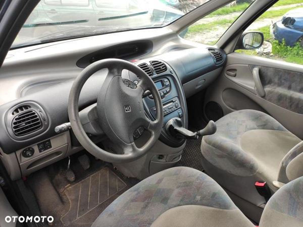 Citroen Xsara Picasso 2.0 HDI 90km 1.8 16V Na CZĘŚCI EW7 Wszystkie Części - 9