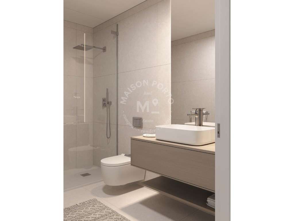 Apartamento T2 com Suite, Varanda e Lugar de Estacionamento no Fojo...-15