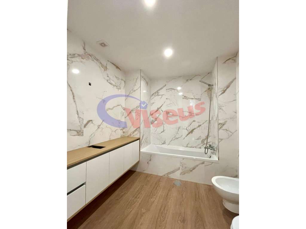 Apartamento T2 Avenida Santo Ovídio-23