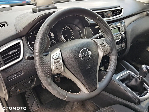 Nissan Qashqai 1.5 dCi Acenta EU6 - 9