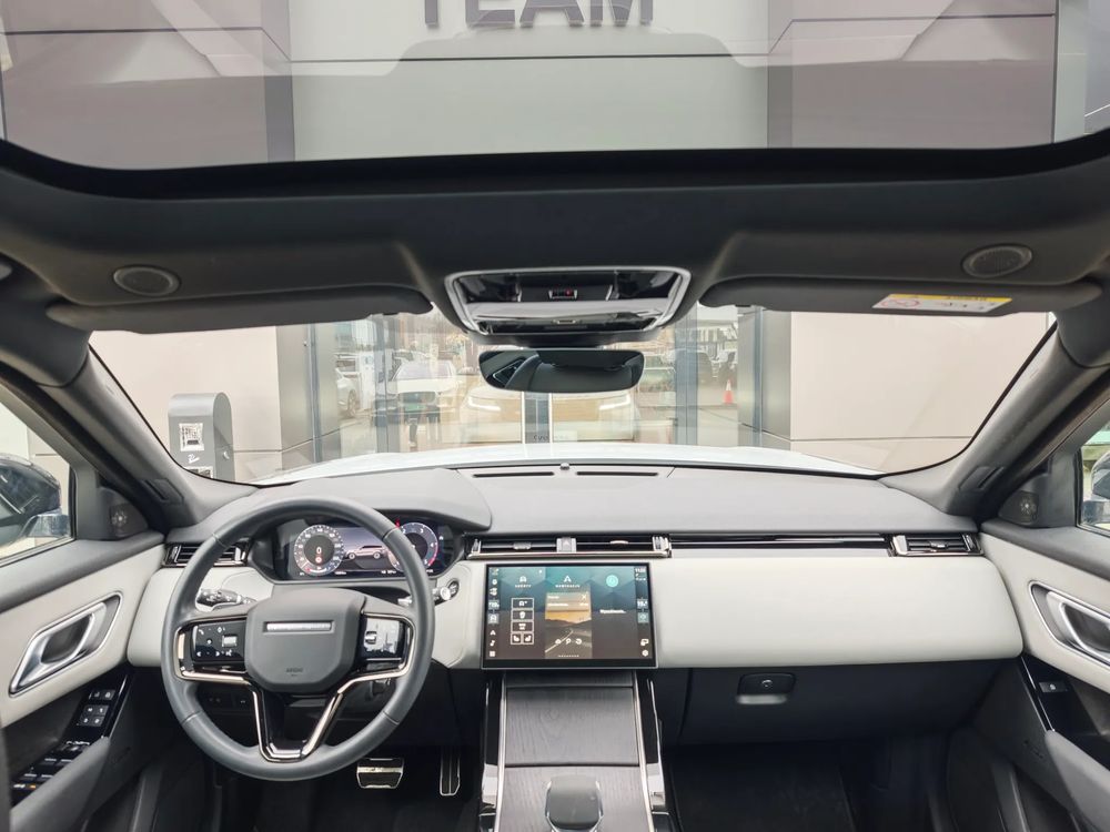 Land-Rover Range-Rover-Velar 3.0 Diesel 300 KM — zdjęcie 2