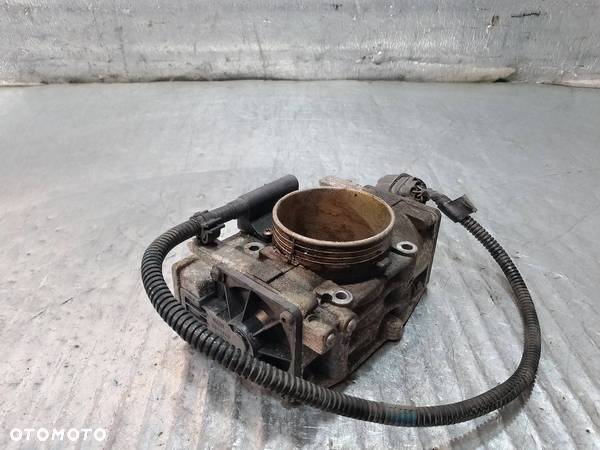 PRZEPUSTNICA VOLVO S60 ( 00-10 ) 8644346 2.3 T5 - 4