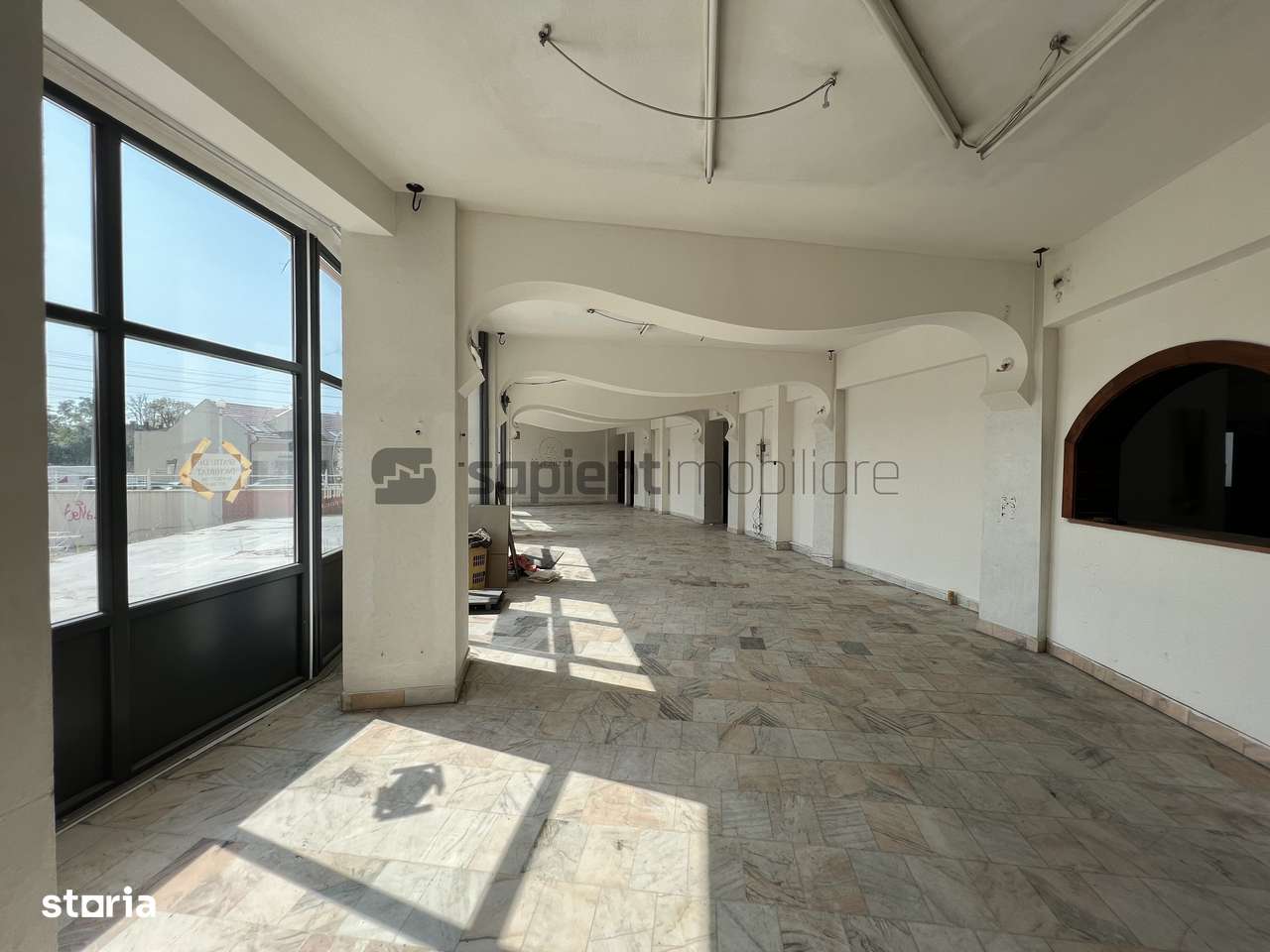 Sapient | Spațiu comercial + Teren _ Piața Ion Creangă, Oradea - Imagine principală: 5/18