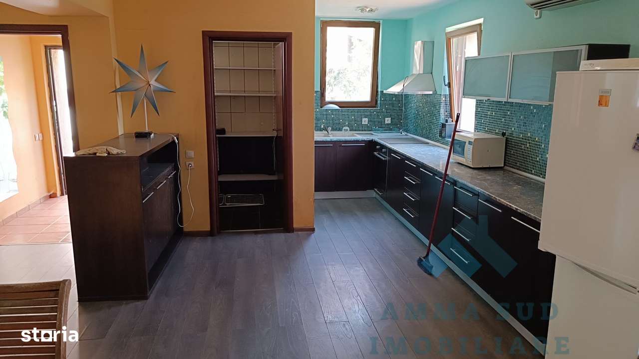 Casa individuala - 6 Camere - 561 mp teren - Autostrada A0-7