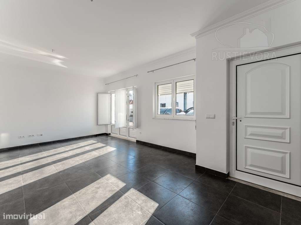 Moradia unifamiliar T3, com logradouro - Grande imagem: 5/32