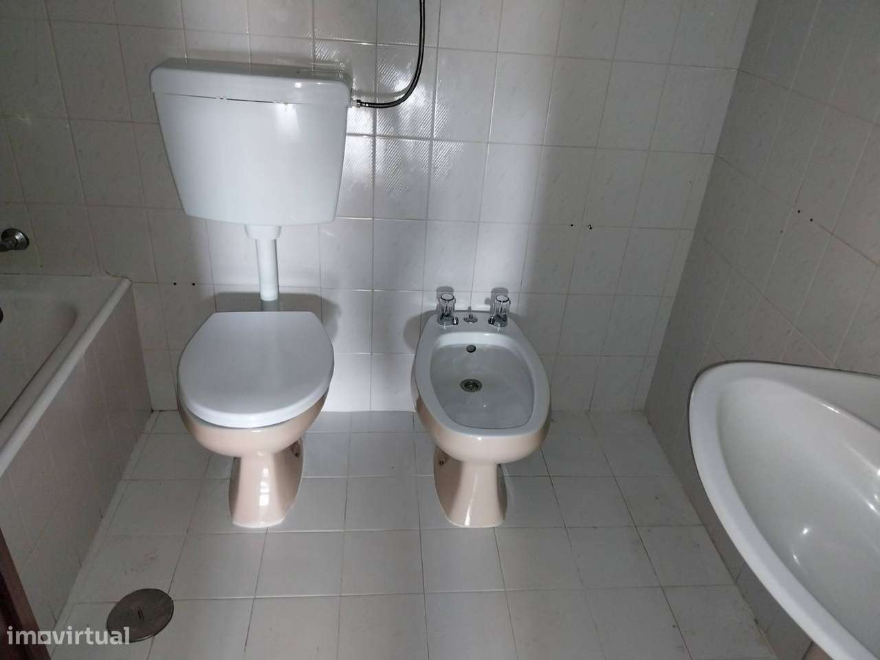 Apartamento T2 situado em Vilar do Paraíso,-12