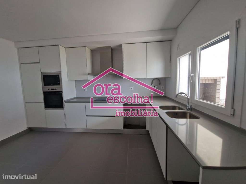 Moradia Geminada NOVA T3 com Garagem em Fernão Ferro! - Grande imagem: 4/22