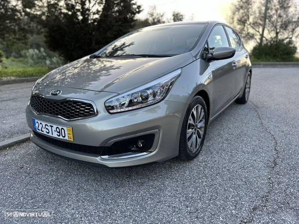 Kia Ceed 1.4 CRDi Nav Line - 2