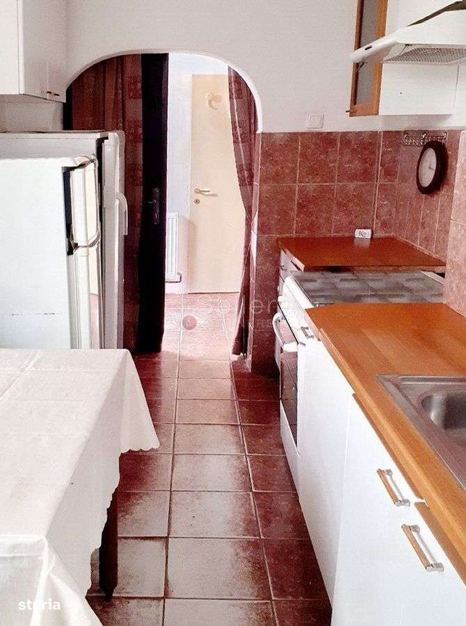 Casa cu curte individuala - Imagine principală: 2/10