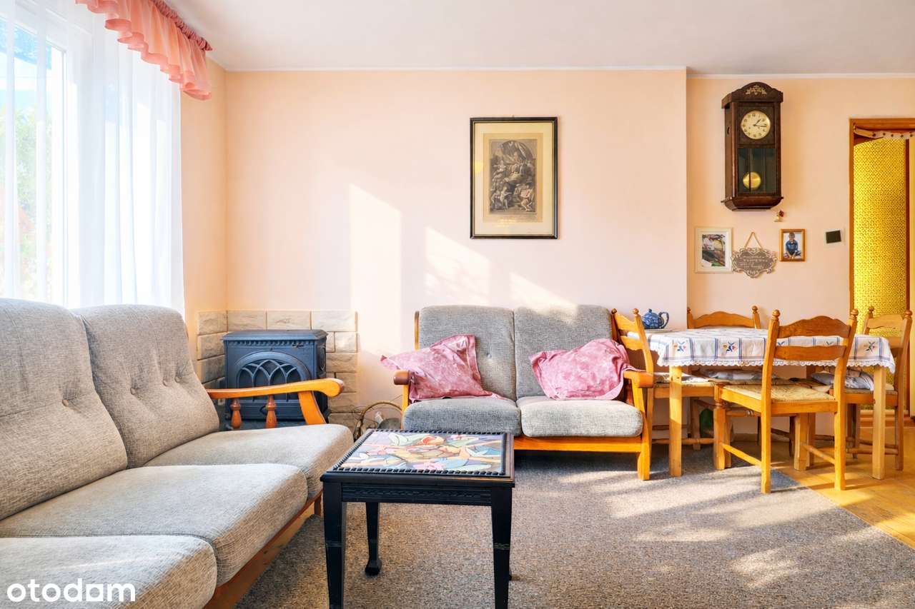 Świdnica, ok szpitala, spokojna okolica, 7 pokoi, działka 1400m2! - Pełny obrazek: 2/9