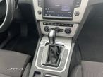 Volkswagen Passat 2.0 TDI (BlueMotion Technology) DSG Trendline - 11
