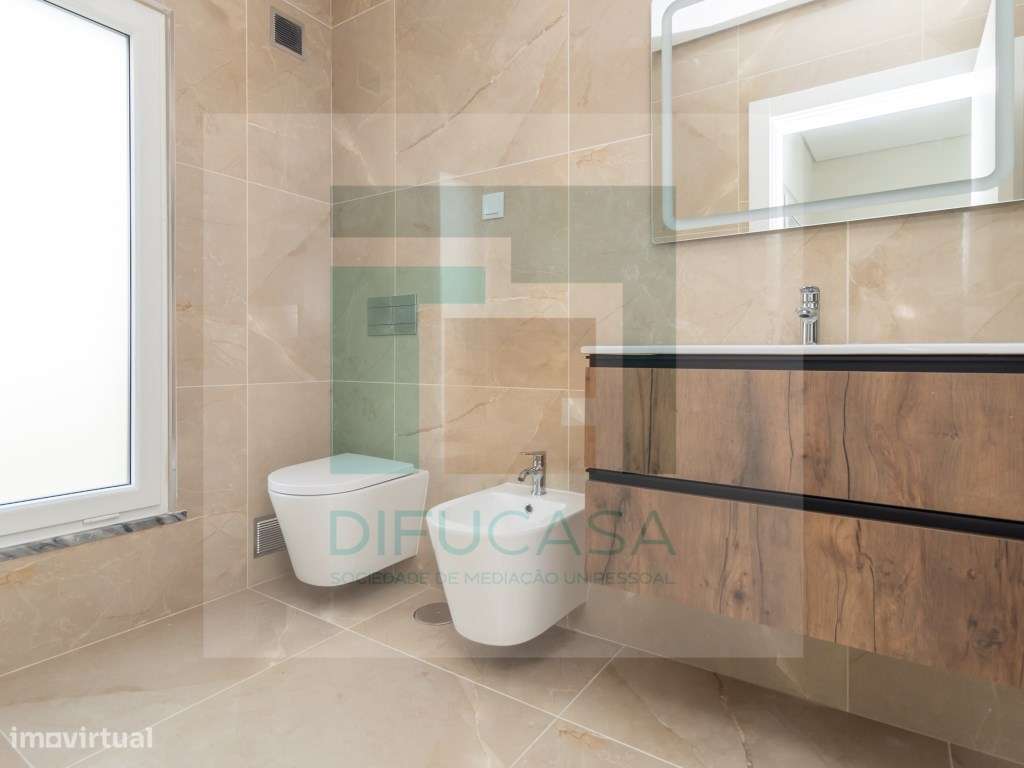 R128 Moradia T6 Azeitão-42