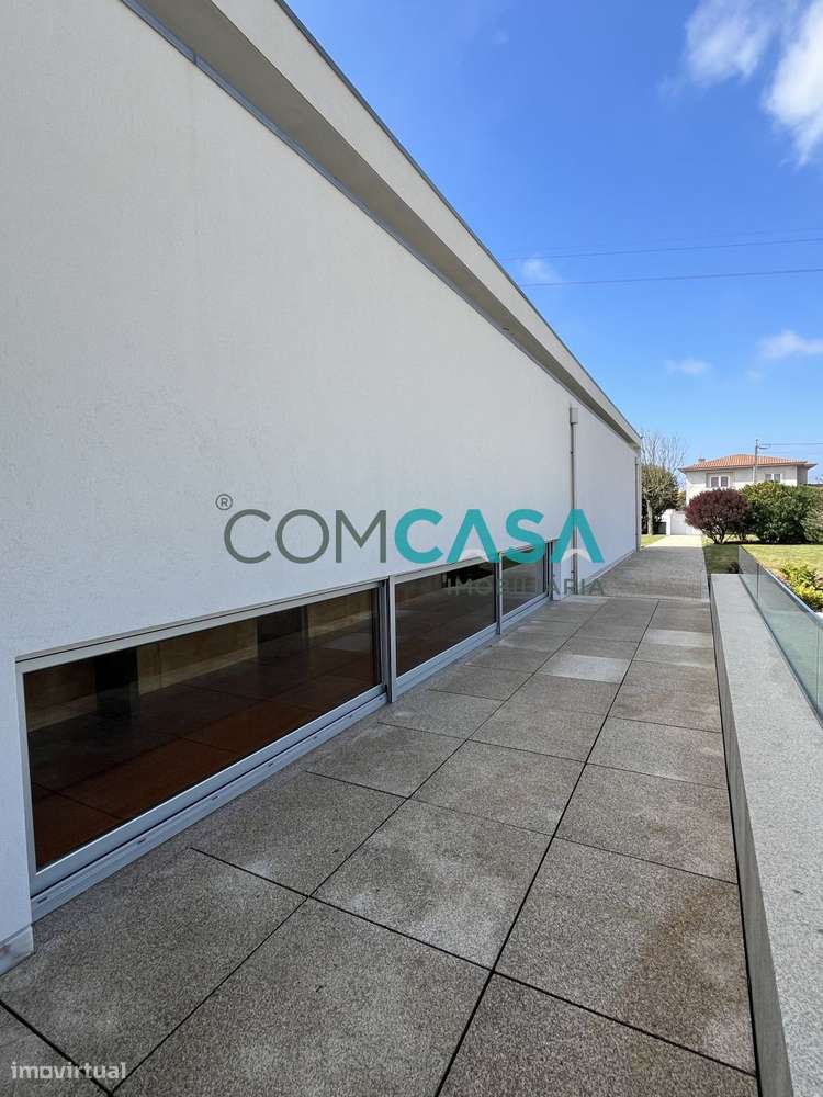 Moradia Térrea | piscina coberta | jardins | Vila do Conde-13