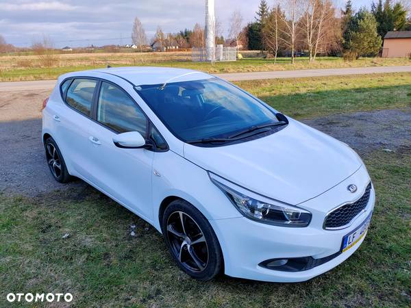 Kia Ceed 1.4 CVVT - 10