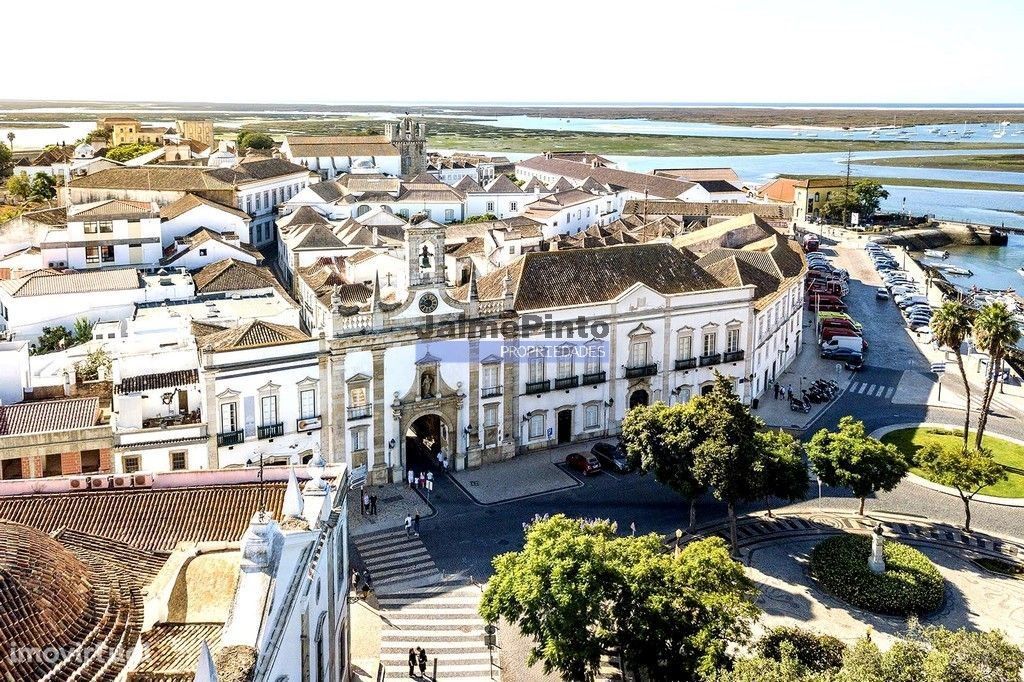 7 lotes de terrenos para construção de moradias. Portugal, Faro.