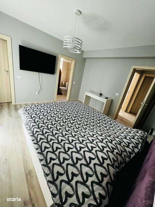 Vanzare Apartament cu parcare privata - Imagine principală: 5/13