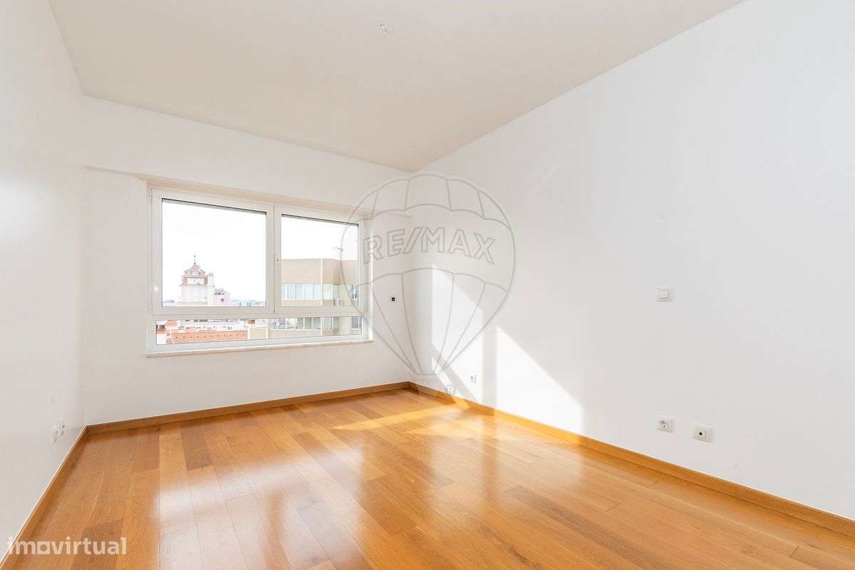 Apartamento T4 para venda - Grande imagem: 5/16