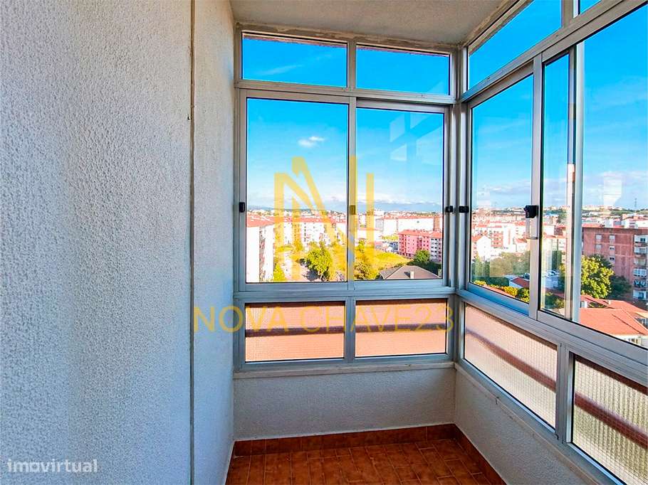 Apartamento T2 Remodelado Agualva-Cacém | 3.º Andar com Elevador-10