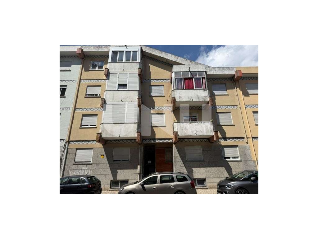 Apartamento T2 na Amadora com muita luminosidade-33