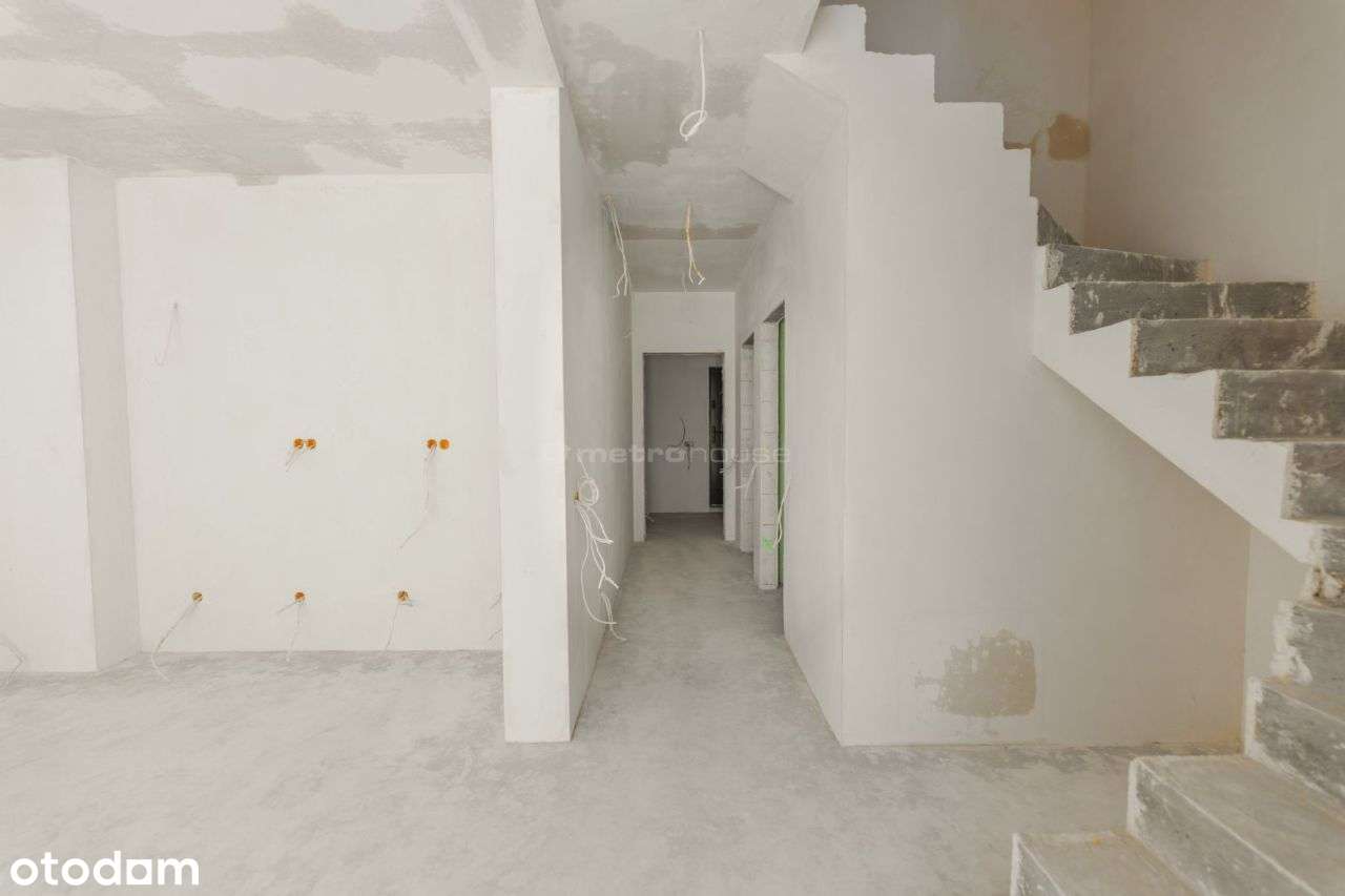 Bliżniak w stanie deweloperskim blisko Serocka - Pełny obrazek: 4/13