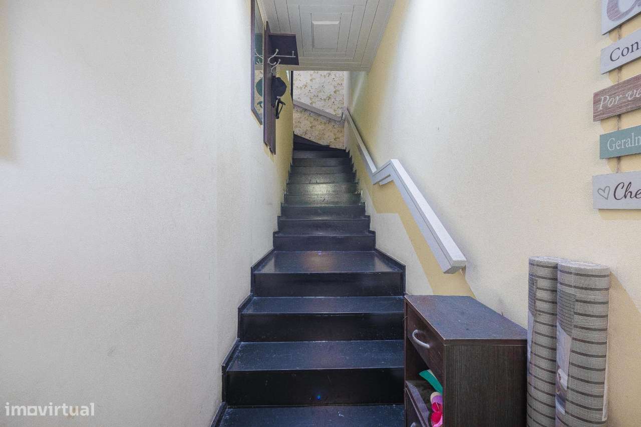 Moradia T2 transformada em T3, totalmente renovada, Vila Nova de Gaia-27