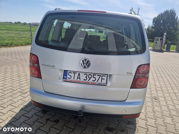 Volkswagen Touran 1.9 TDI Trendline DSG - 6