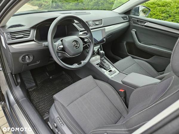 Skoda Superb 2.0 TDI SCR Style DSG - 10