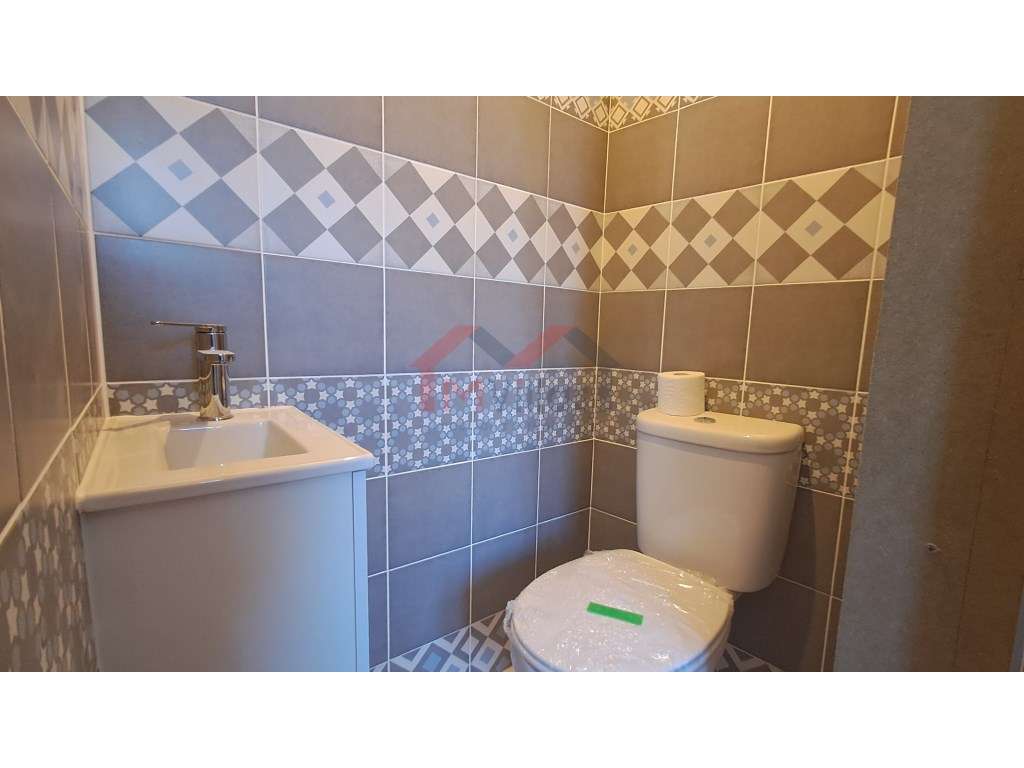 Moradia V2 renovada com terreno em Salir - Loulé-14