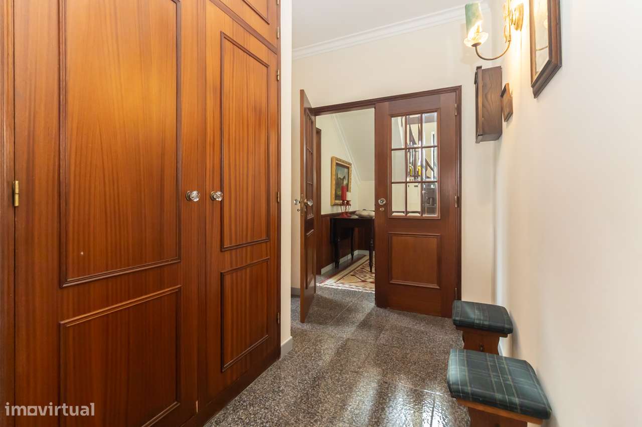 Moradia T5 isolada, Garagem , Quinta Charnequinha-51