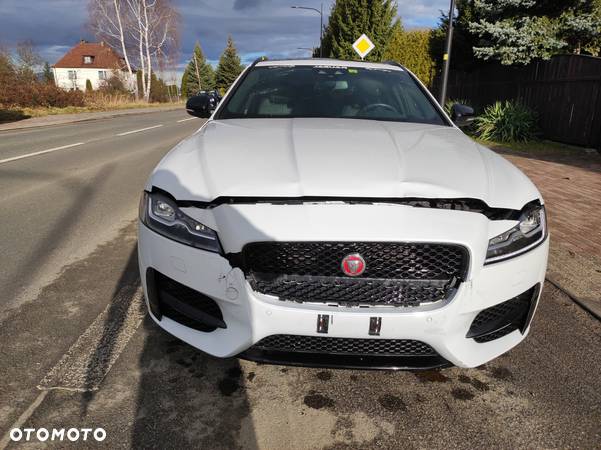 Jaguar XF 2.0 i4D AWD R-Sport - 7