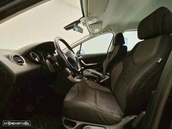 Peugeot 308 1.4 16V Premium - 25