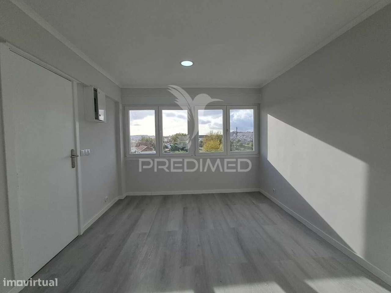 Apartamento T2 renovado na Pontinha. - Grande imagem: 4/20