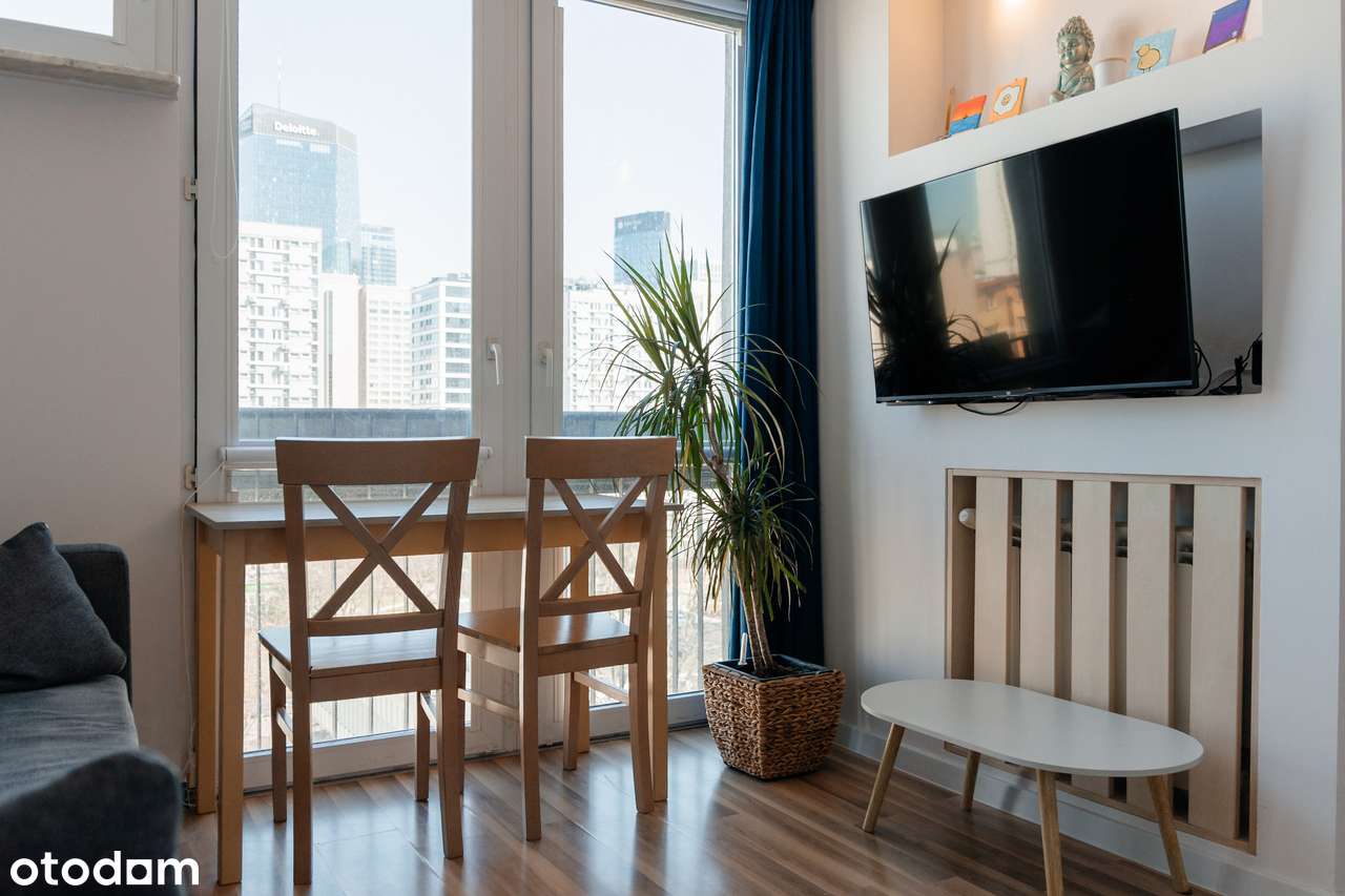 Przytulne dwupokojowe mieszkanie w sercu Warszawy-1