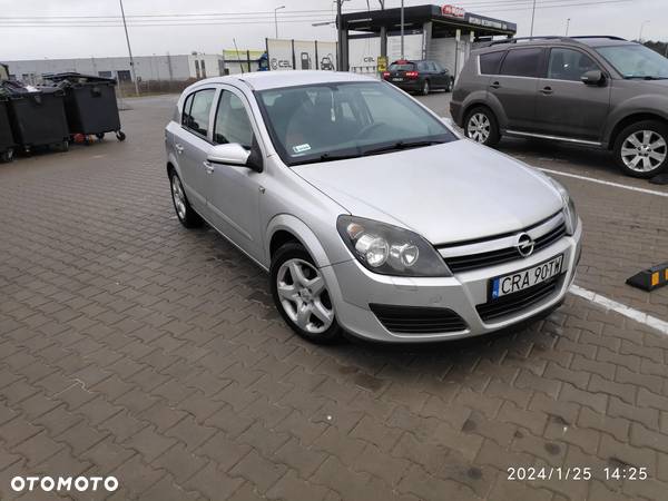 Opel Astra III 1.8 Essentia - 1